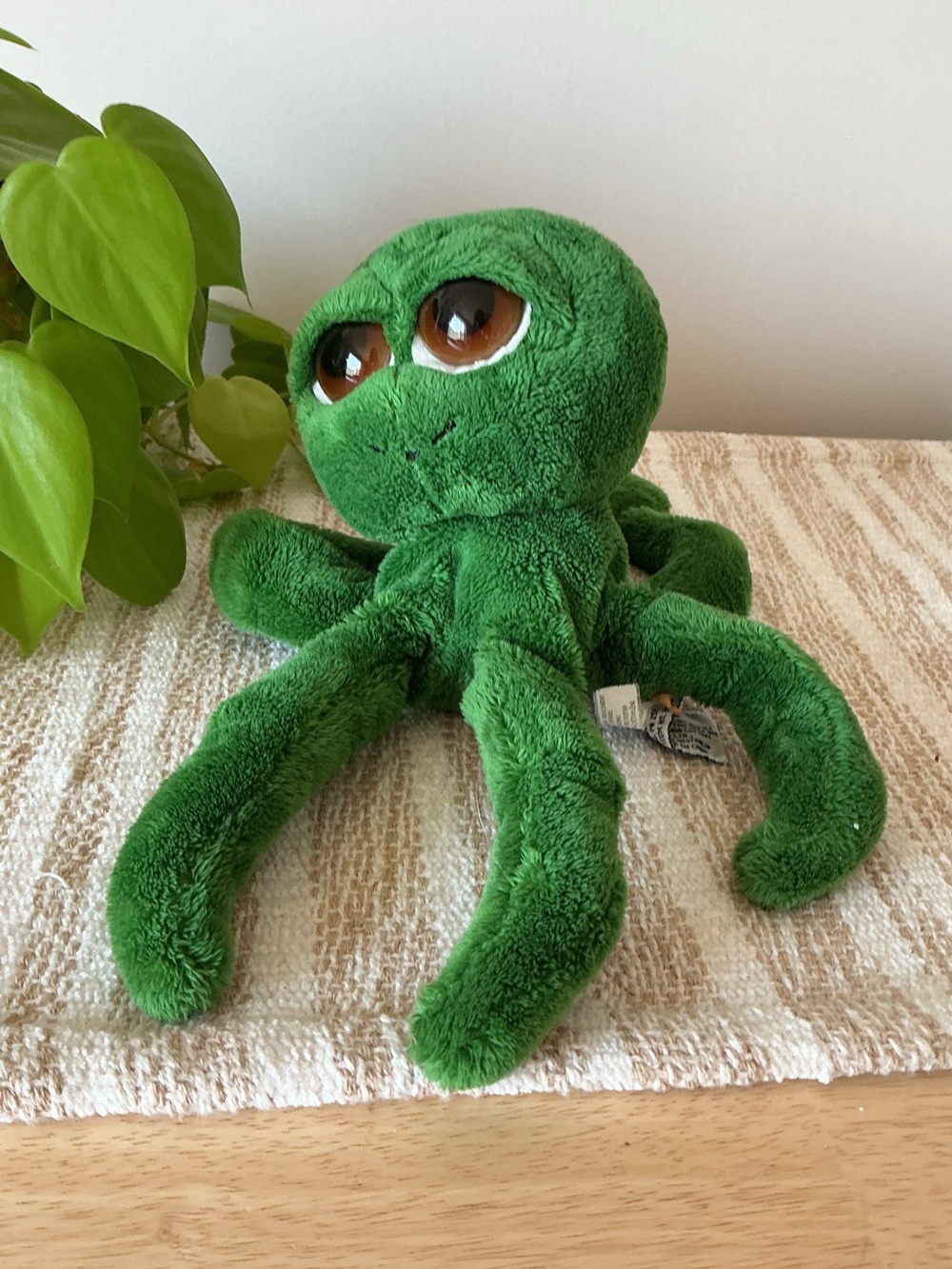 Octopus Plush Green ‘Octavius ’ with puppy dog eyes